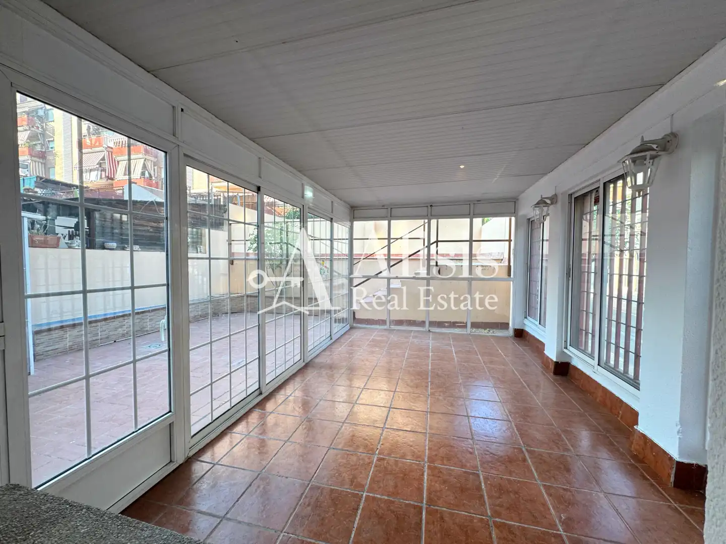 Terrassa de Pis en venda en Molins de Rei amb Aire condicionat, Calefacció i Jardí privat
