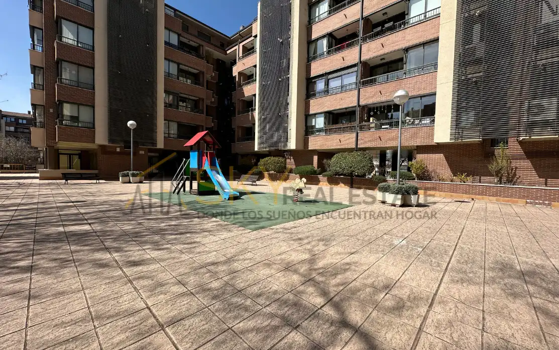 Exterior view of Attic for sale in Madrid  with Air Conditioner, Heating and Terrace