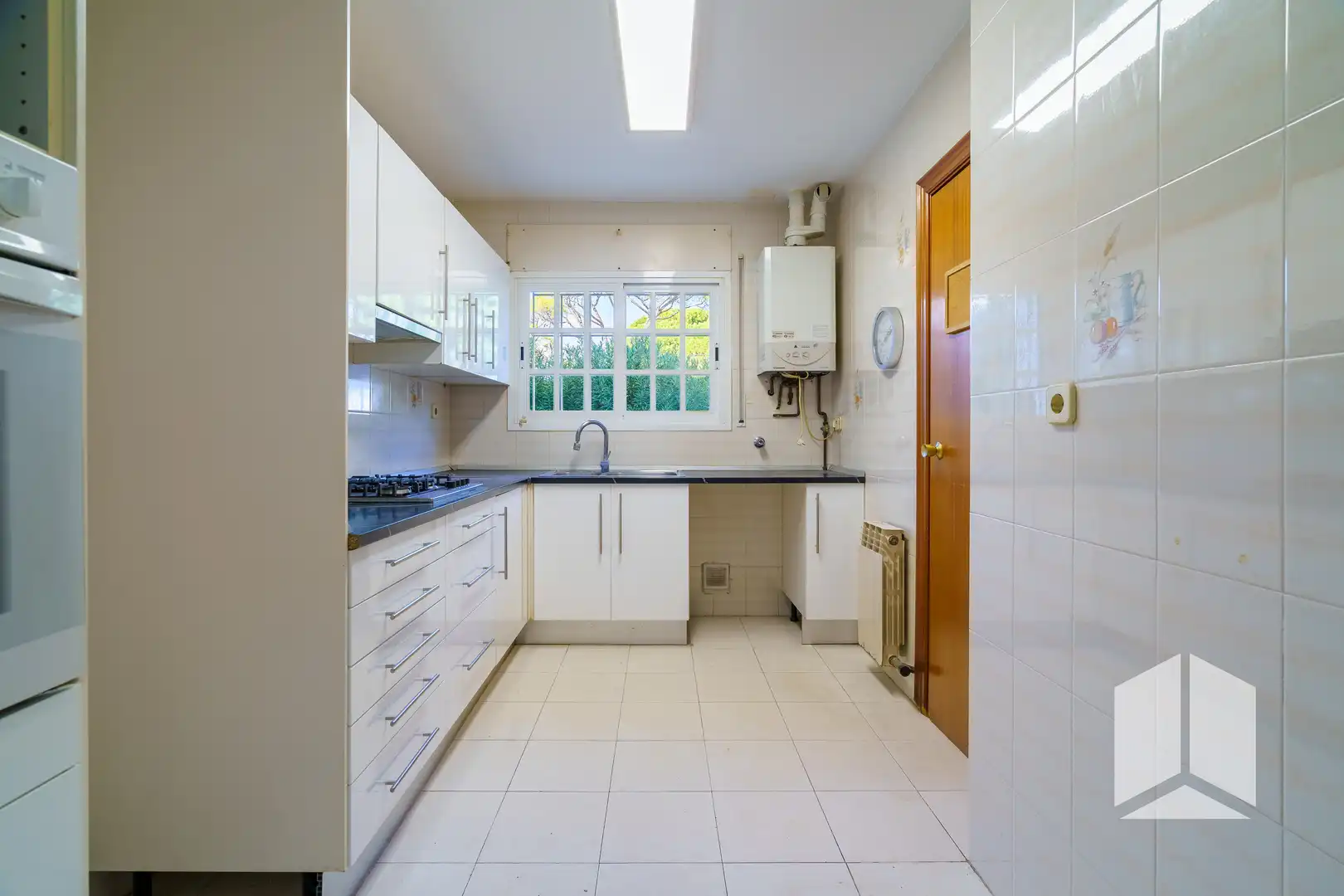 Cocina de Casa adosada en venta en Castelldefels con Aire acondicionado, Calefacción y Terraza