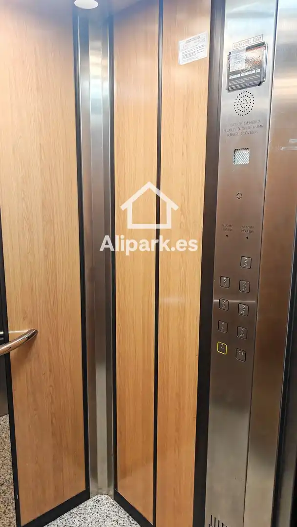 Piso de alquiler en Pintor Aparicio, Ensanche - Diputación
