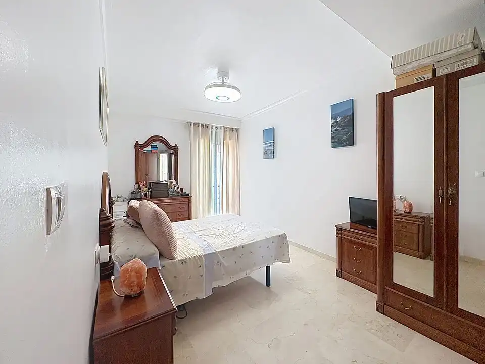 Habitación de Piso en venta en Pinos Puente con Aire acondicionado y Calefacción