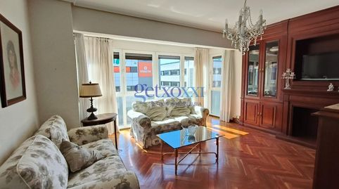 Foto 3 de Piso en venta en Amaia Kalea, Las Arenas, Getxo