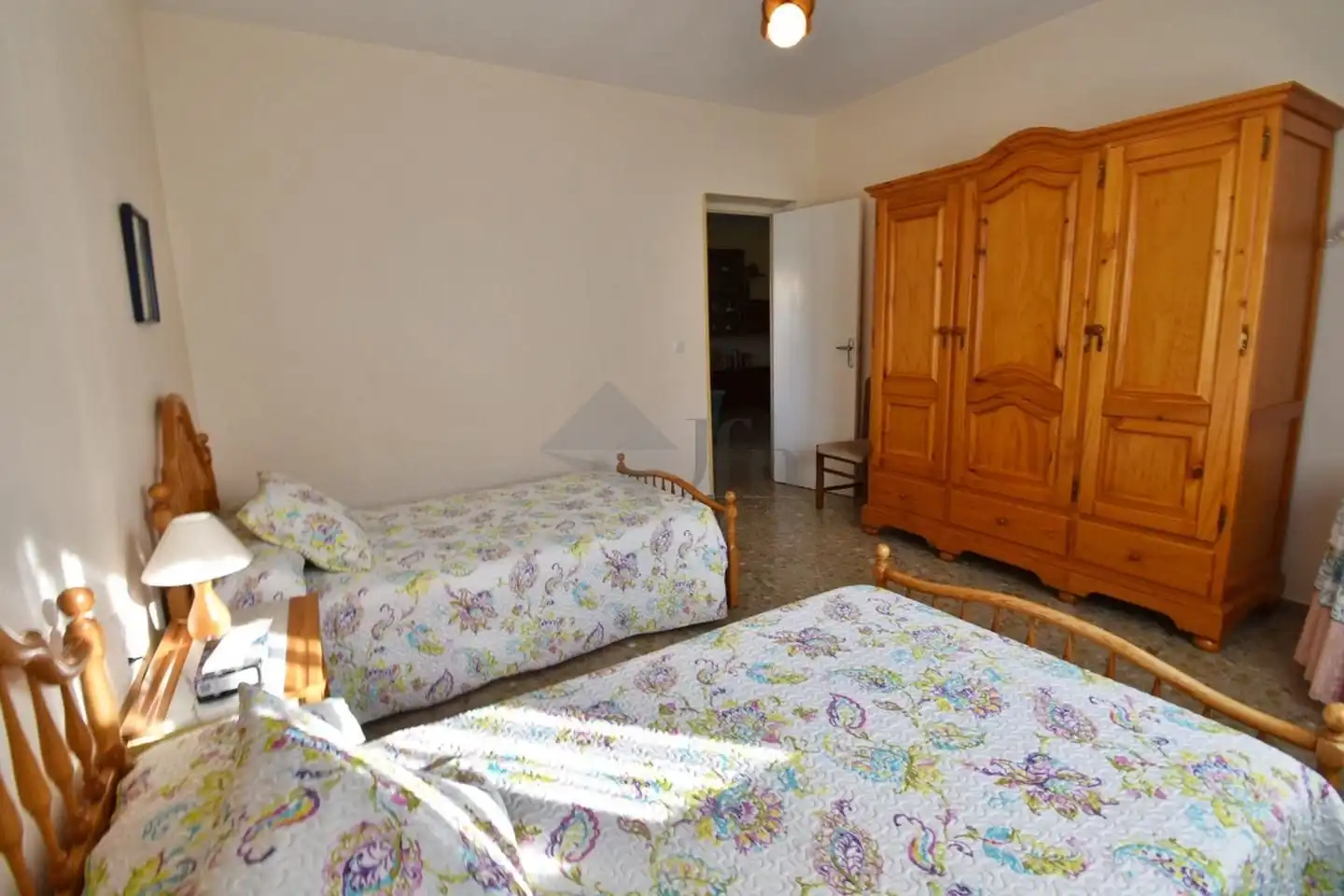 Dormitori de Casa o xalet en venda en Olmedo amb Calefacció, Jardí privat i Moblat