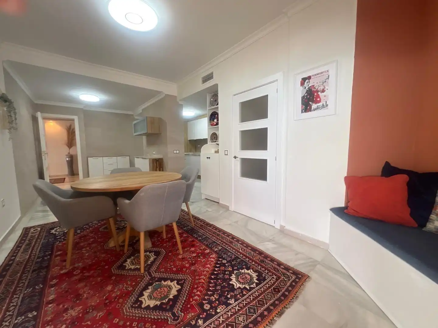 Menjador de Apartament en venda en Fuengirola amb Aire condicionat, Calefacció i Terrassa