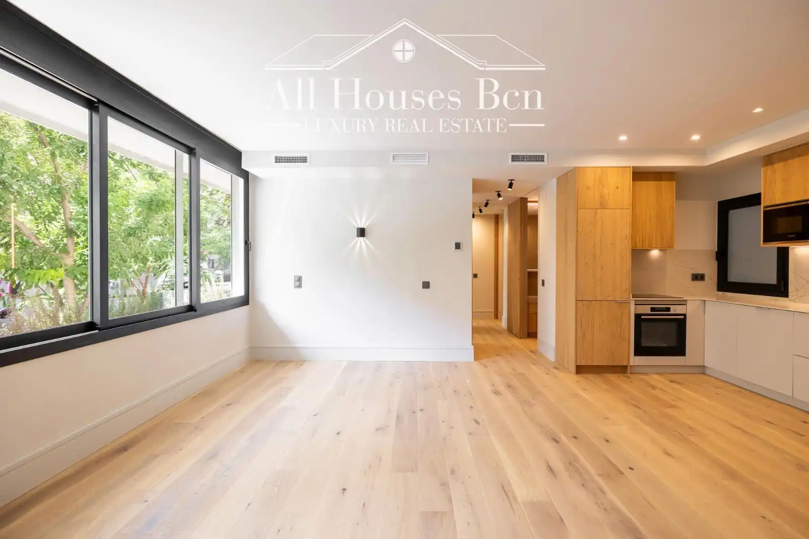 Vista exterior de Piso en venta en Barcelona con Aire acondicionado, Calefacción y Parquet