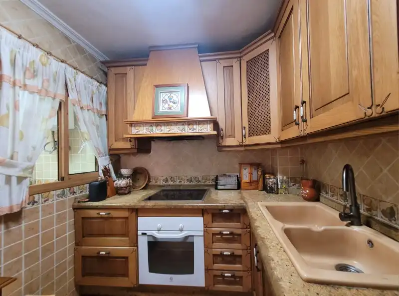 Cocina de Casa o chalet en venta en Málaga con Aire acondicionado, Calefacción y Terraza