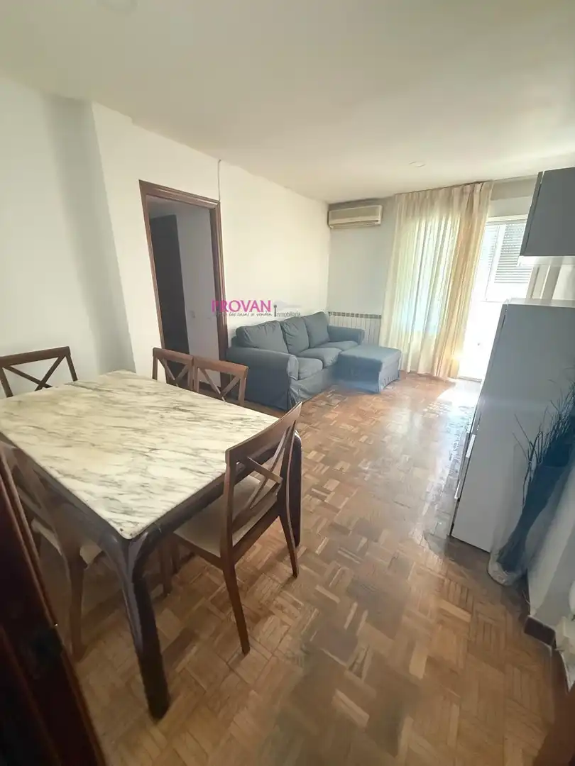 Sala d'estar de Pis en venda en Torrejón de Ardoz amb Aire condicionat, Calefacció i Parquet