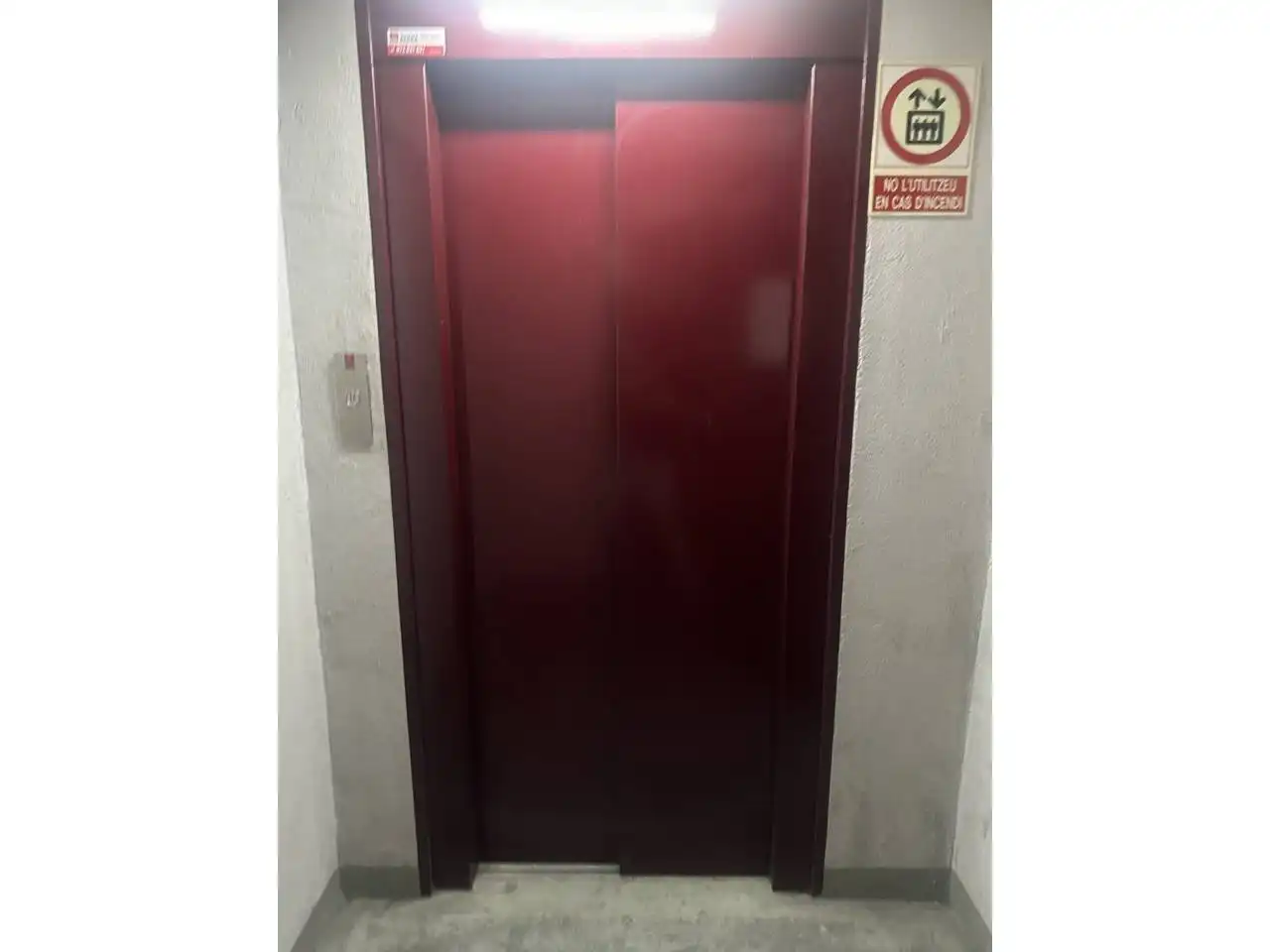 Garage for rent in Girona