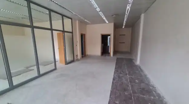 Local comercial en venda a Reyes Católicos - Paseo San Antonio, imagen 7