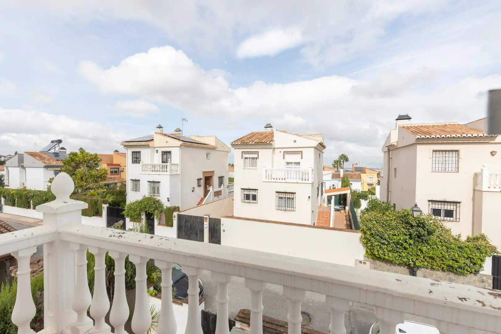 Vista exterior de Casa o chalet en venta en Altos de la Zubia
