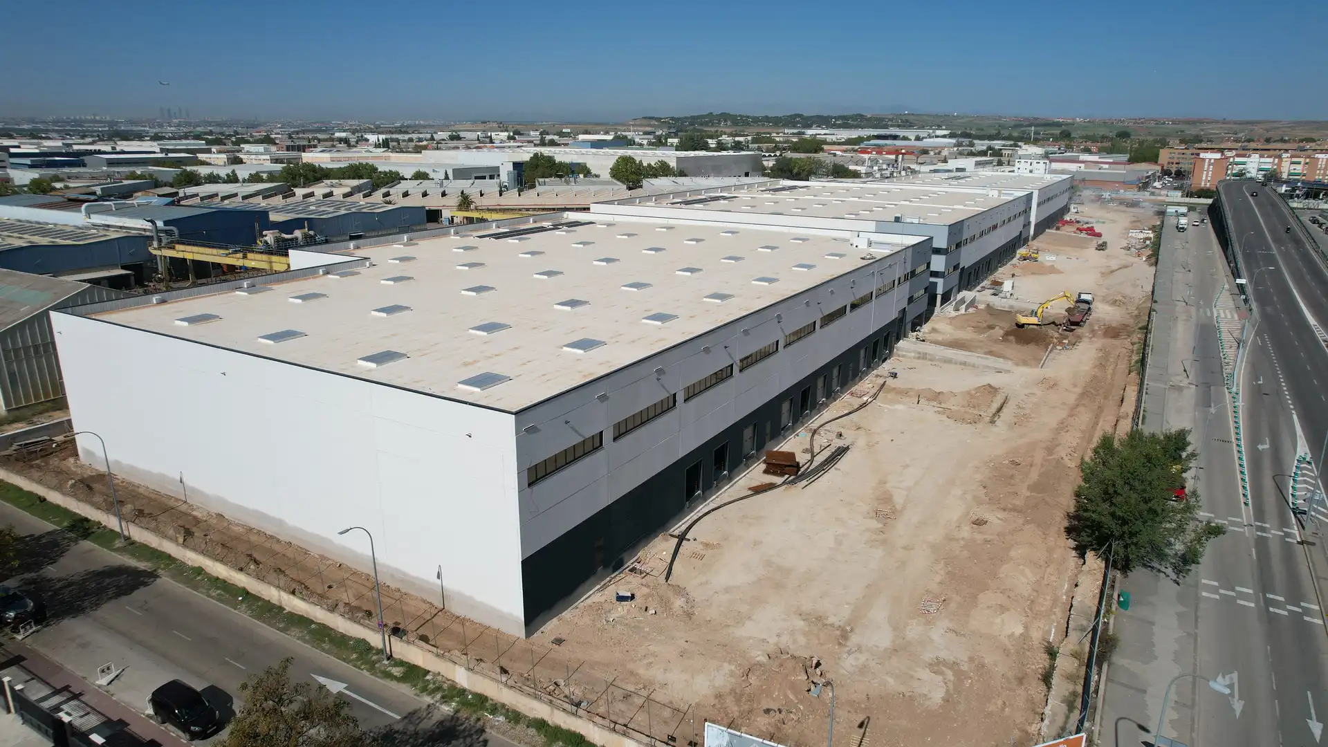 Außenansicht von Fabrikhallen zur Miete in Torrejón de Ardoz