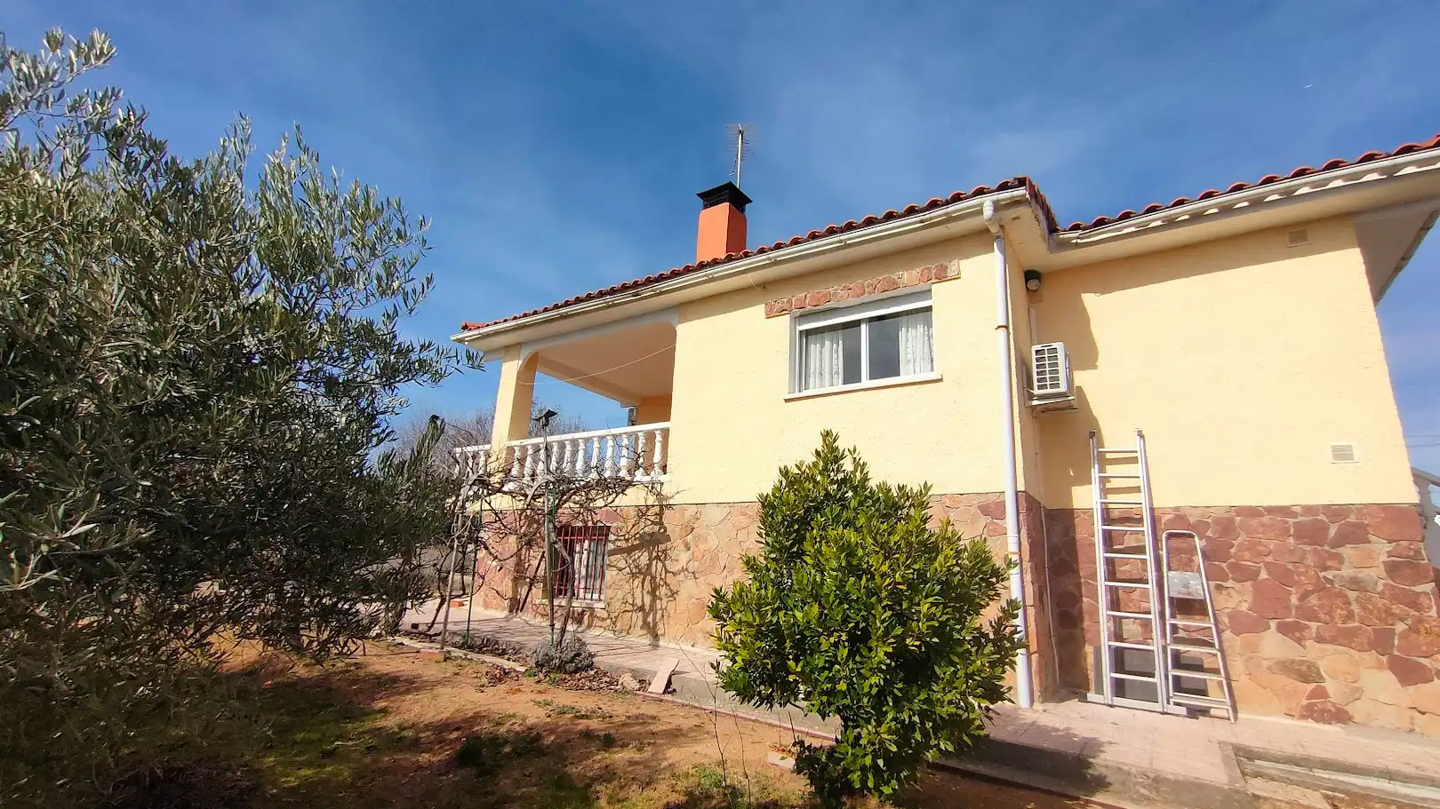 Vista exterior de Casa o chalet en venta en Torrejón del Rey con Aire acondicionado, Calefacción y Jardín privado