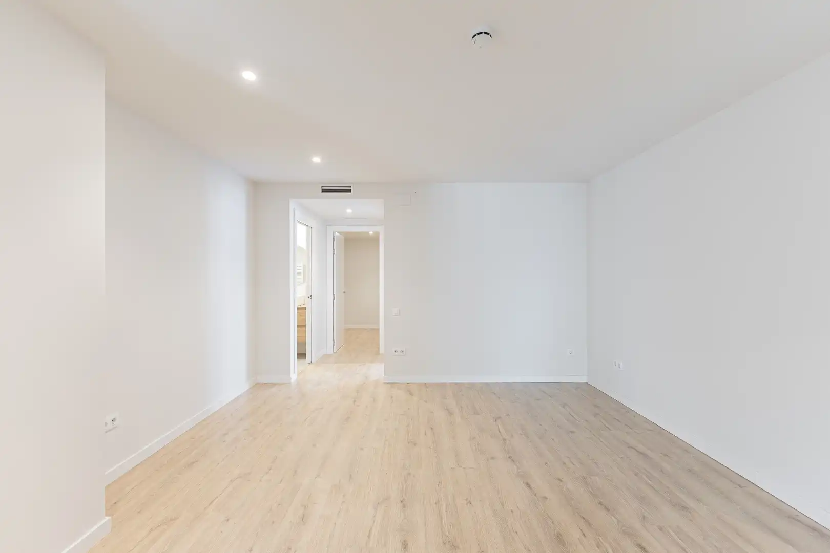 Schlafzimmer von Wohnung zum Verkauf in Barcelona mit Klimaanlage, Heizung und Parkett