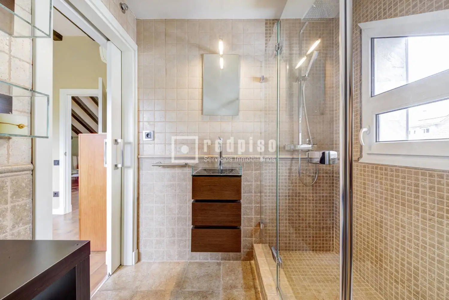 Bathroom of Houses for sale in Pozuelo de Alarcón  with Air Conditioner, Heating and Private garden