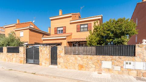 Photo 2 of House or chalet for sale in Calle Alcorcón, Moraleja de Enmedio, Madrid