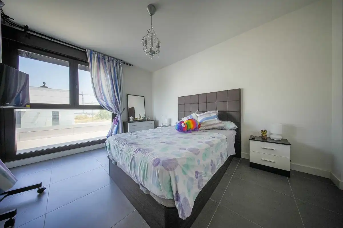 Dormitori de Casa o xalet en venda en Las Rozas de Madrid amb Aire condicionat, Calefacció i Jardí privat