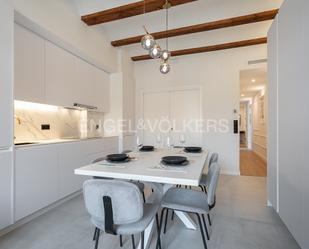 Menjador de Apartament de lloguer en  Valencia Capital amb Aire condicionat, Parquet i Traster