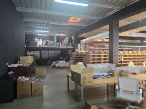 Fabrikhallen zur Miete in Leganés