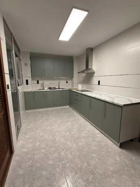 Flat for rent in Calle Romea, 9, Linarejos
