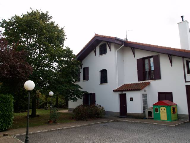 Casa-chalet en Venta en Vial Camino Estíbaliz en Zona rural este