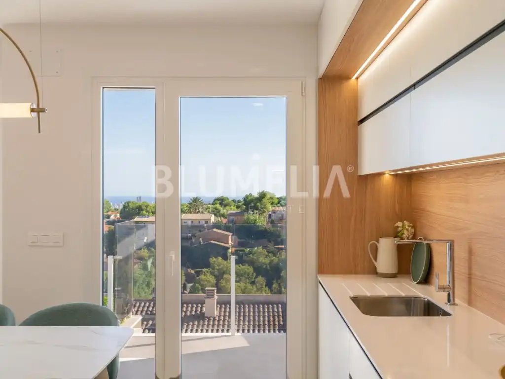 Dormitori de Casa o xalet en venda en La Nucia amb Aire condicionat, Calefacció i Jardí privat