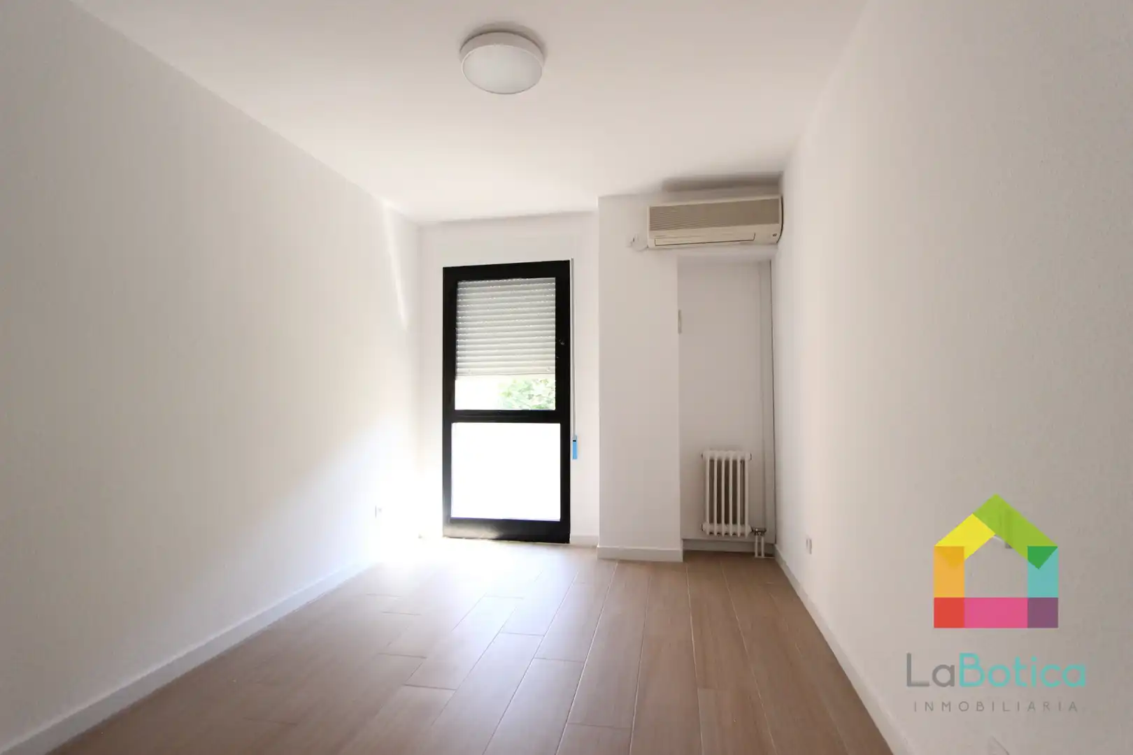 Bedroom of Flat for sale in Toledo  with Air Conditioner and Heating