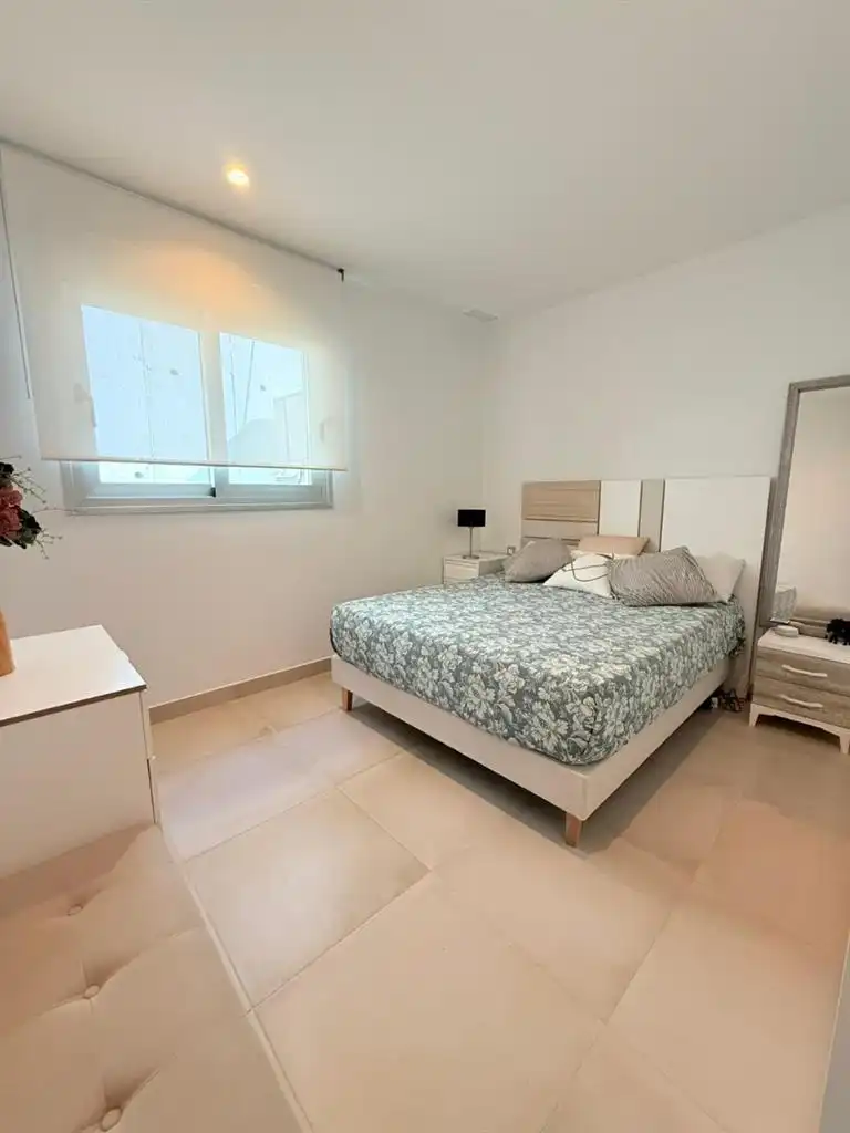 Habitación de Planta baja en venta en Finestrat con Aire acondicionado, Terraza y Trastero