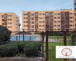 Exterior view of Flat for sale in  Madrid Capital  with Air Conditioner and Swimming Pool