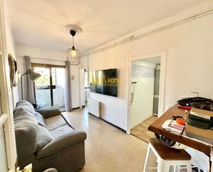 Sala d'estar de Pis en venda en L'Hospitalet de Llobregat amb Calefacció i Balcó