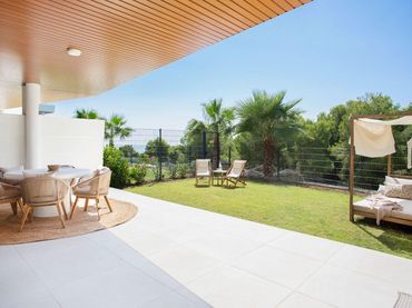 Baixos amb jardí en venda a Av. Fuengirola