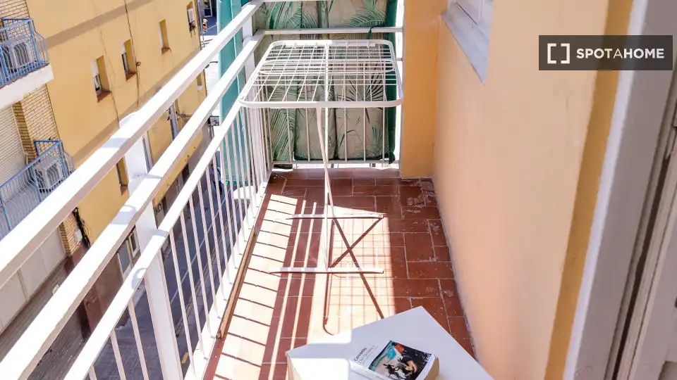 Piso de alquiler en Collblanc