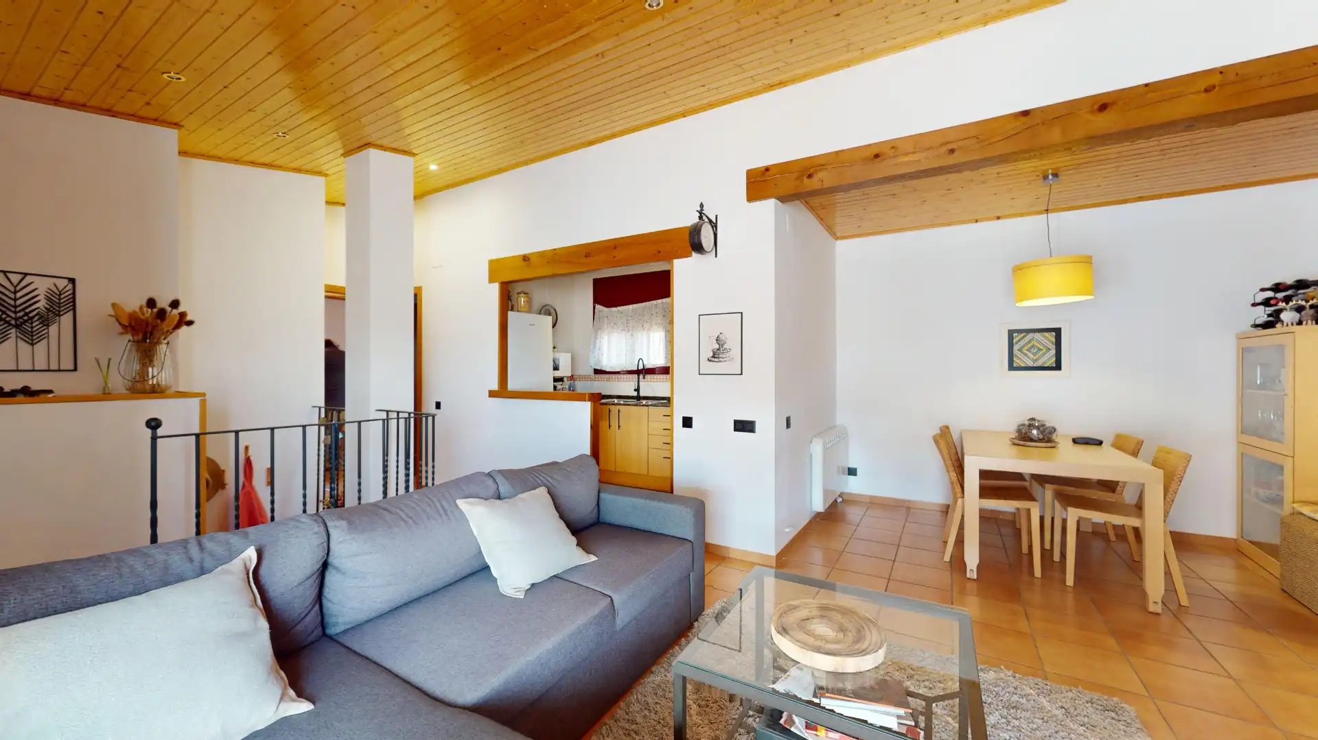 Sala de estar de Piso en venta en Prades con Calefacción, Terraza y Horno