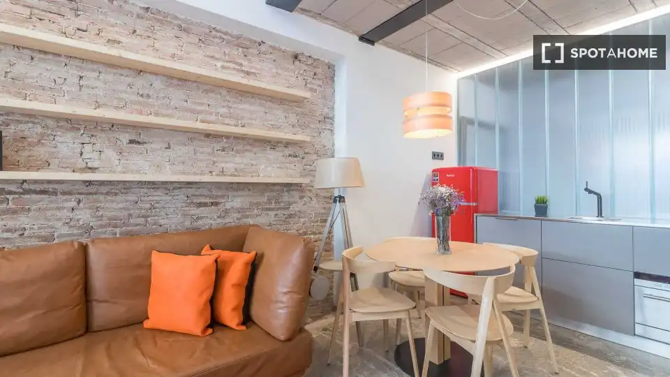 Habitació a Sant Gervasi- Galvany