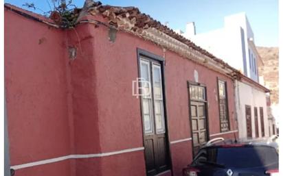 Exterior view of House or chalet for sale in Icod de los Vinos  with Private garden