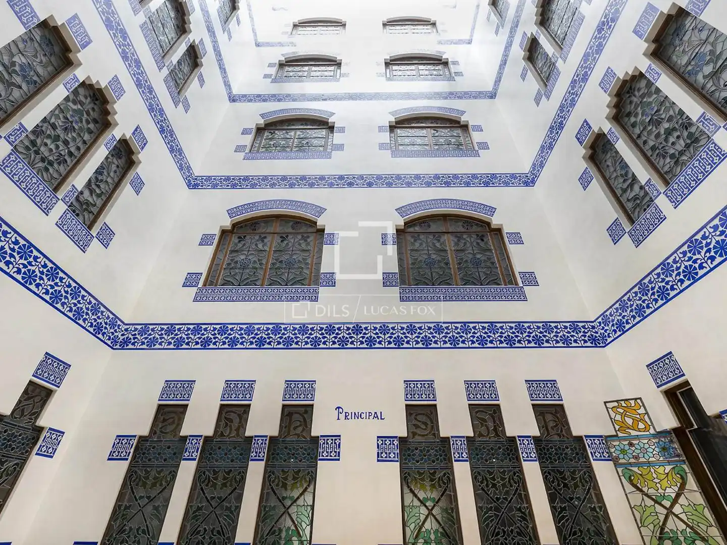 Außenansicht von Wohnung zur Miete in Barcelona mit Klimaanlage, Heizung und Parkett