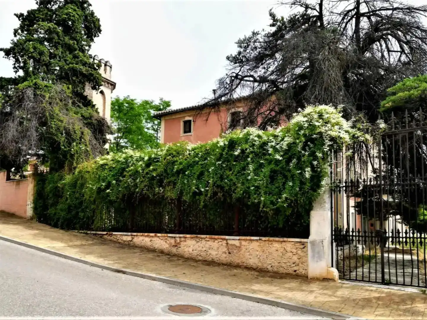 Vista exterior de Pis en venda en Bocairent amb Jardí privat, Traster i Moblat