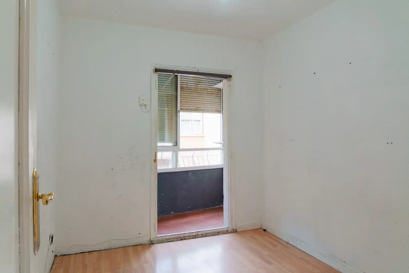 Habitación de Piso en venta en Zaragoza con Calefacción, Balcón y Alarma