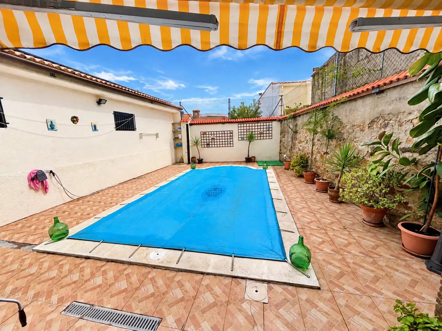 Villa con piscina in vendita a Torre de Santa María, imagen 5