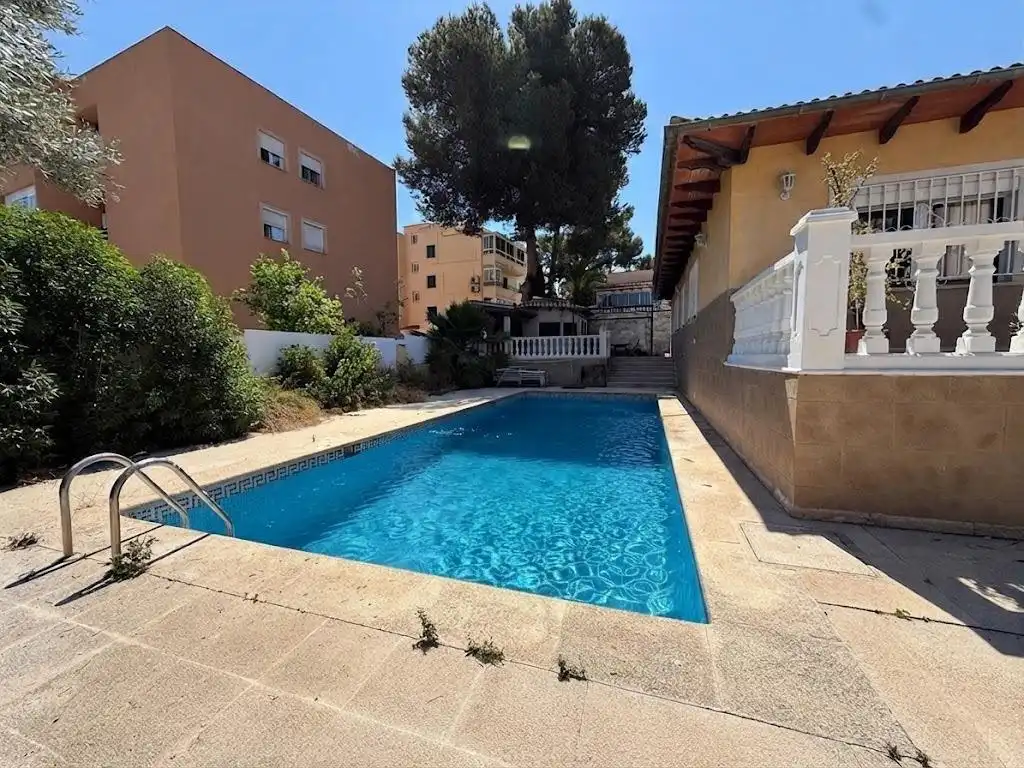 Piscina de Casa o chalet en venta en Calvià con Balcón y Piscina comunitaria