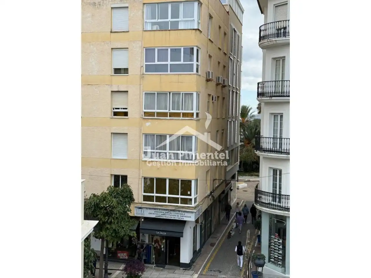 Piso en venta en Calle Santa Ana 1