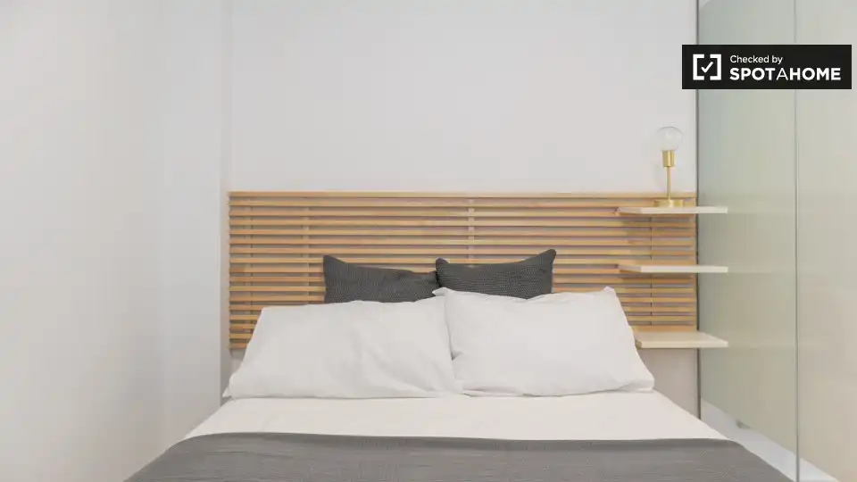 Habitación en Castellana