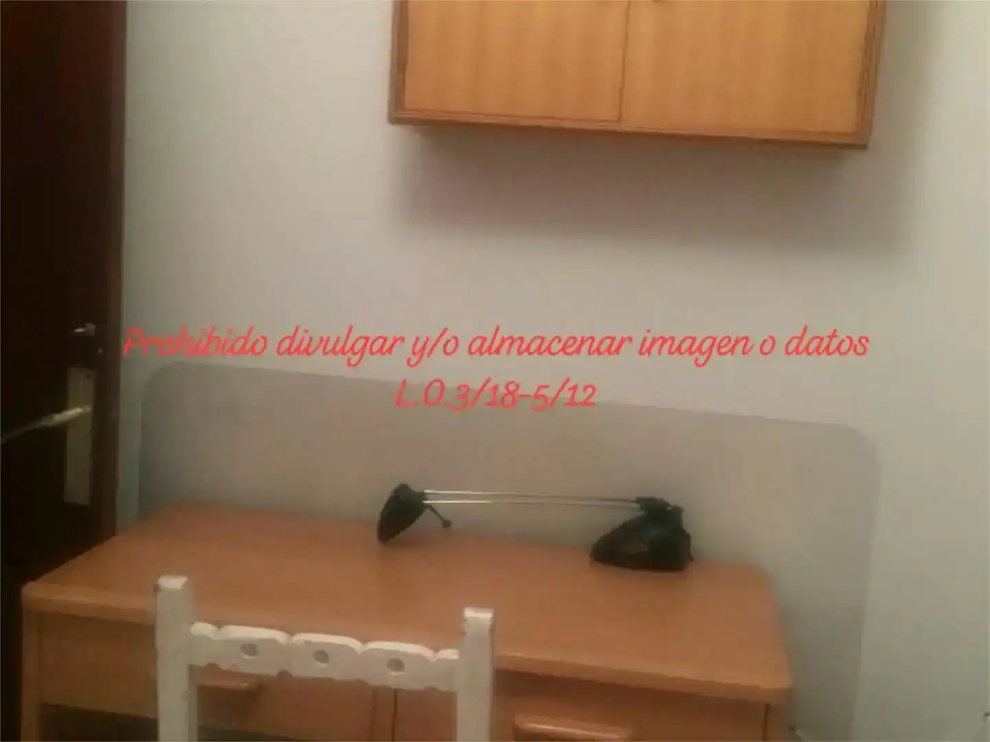 Dormitori de Apartament de lloguer en  Sevilla Capital amb Aire condicionat i Balcó