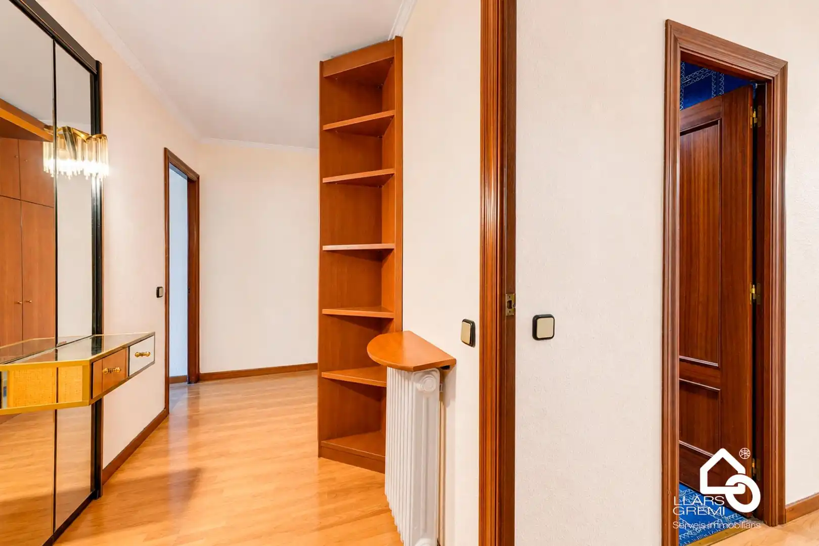 Piso en venta en Barcelona con Calefacción y Balcón