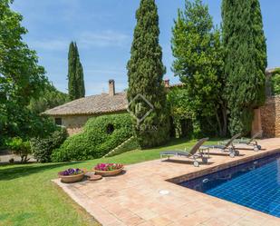 Jardí de Finca rústica en venda en Sant Mori amb Terrassa i Piscina