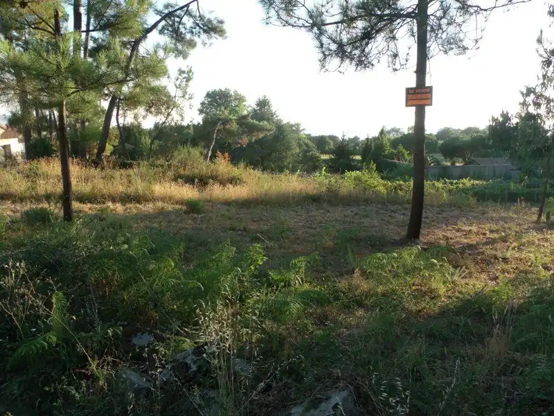 Wohnbaugrundstück zum Verkauf in Boiro