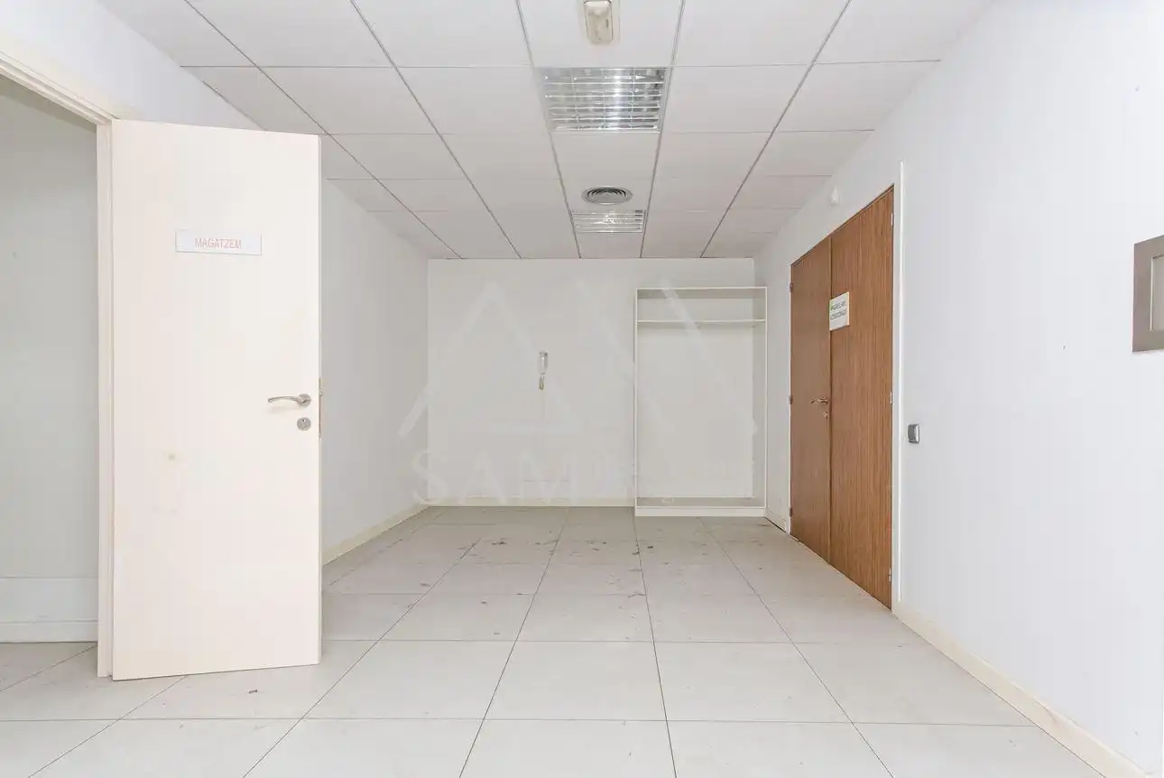 Office space with lift for sale in Roquetes - Can Magí, imagen 7
