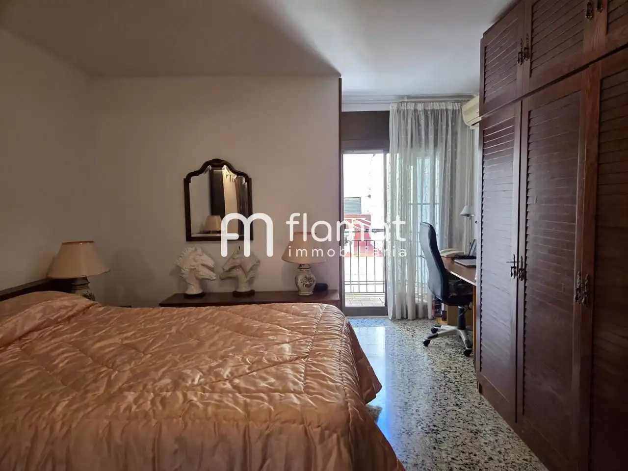 Bedroom of Duplexes for sale in Santa Coloma de Gramenet  with Air Conditioner, Terrace and Balcony