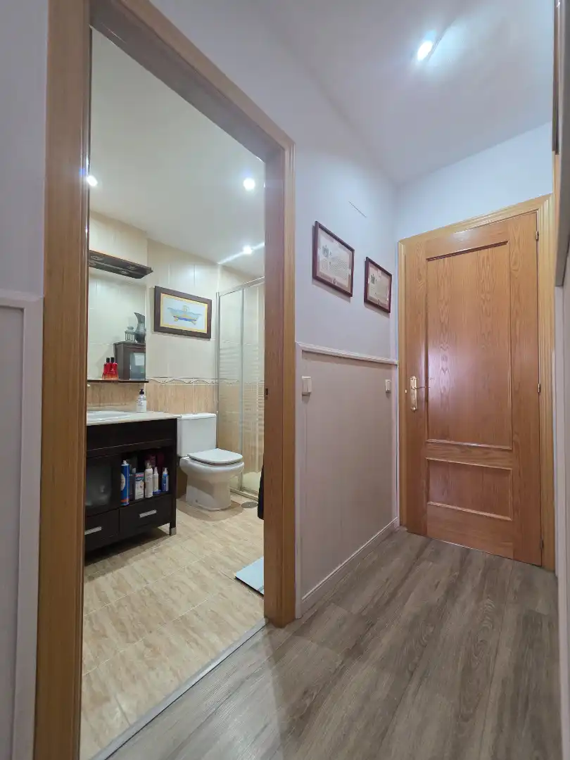 Baño de Piso en venta en Parla con Aire acondicionado, Calefacción y Parquet