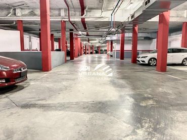 Parking to rent in Calle Ricardo Molina