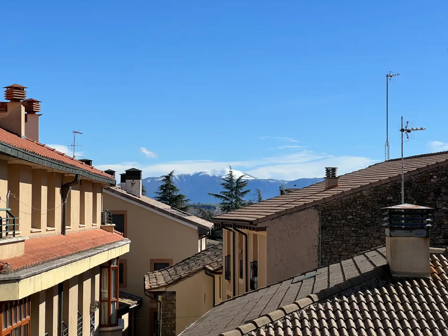 Vista exterior de Piso en venta en Jaca
